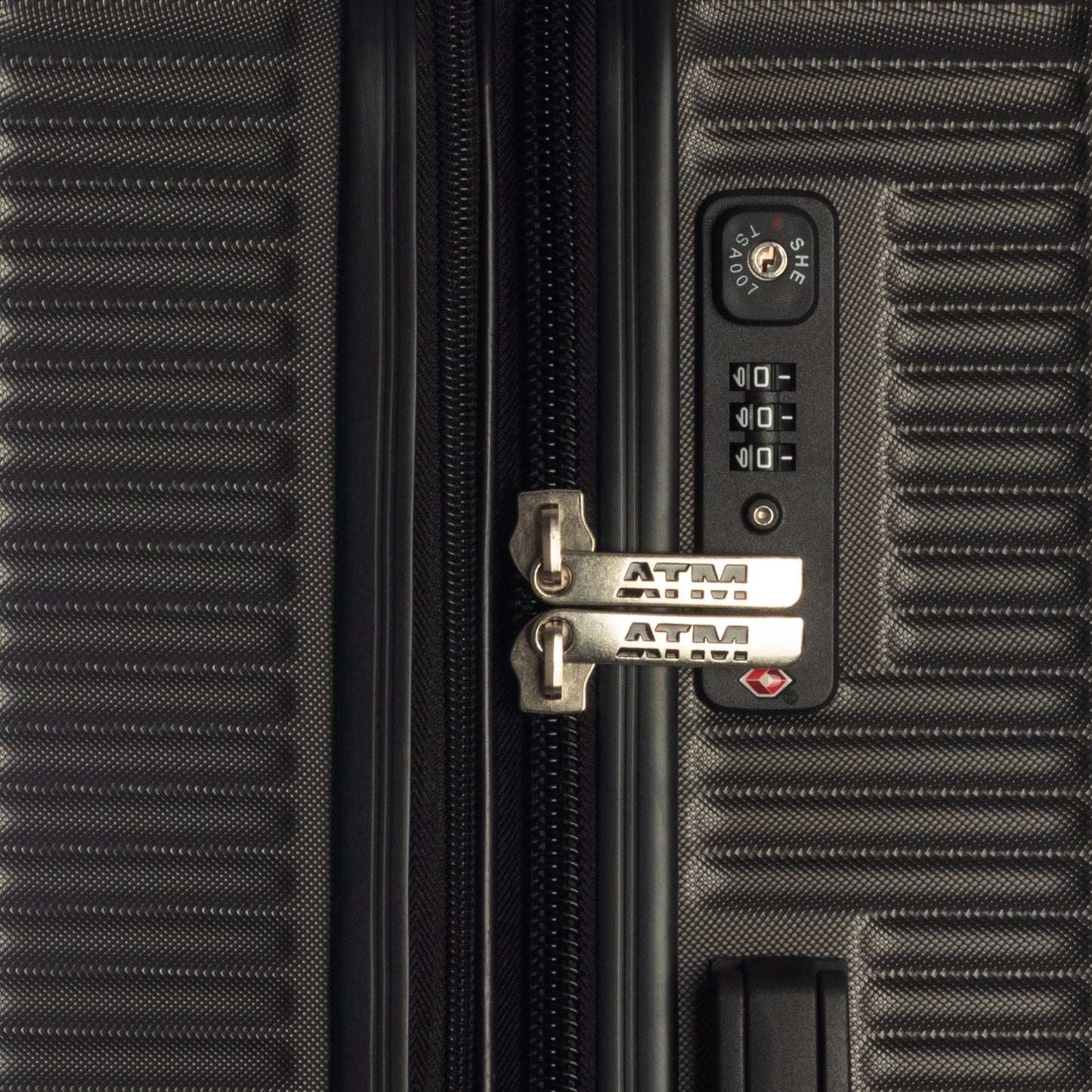 Vita collection luggage black (18/22/26/30") Suitcase Lock Spinner